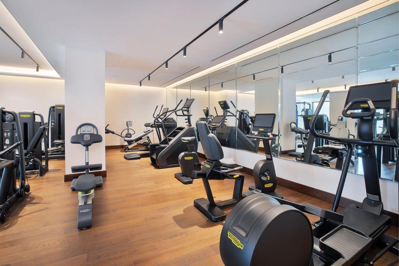 The Ritz-Carlton, Amman Hotell Exteriör bild The gym at the hotel