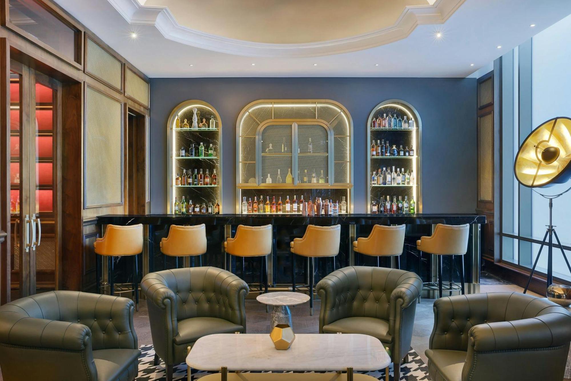 The Ritz-Carlton, Amman Hotell Exteriör bild The Bar