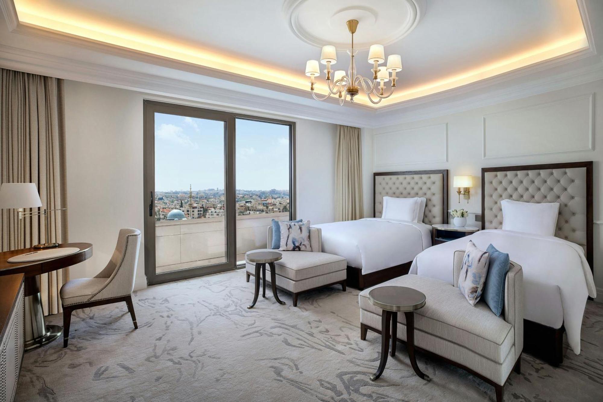 The Ritz-Carlton, Amman Hotell Exteriör bild Deluxe Room