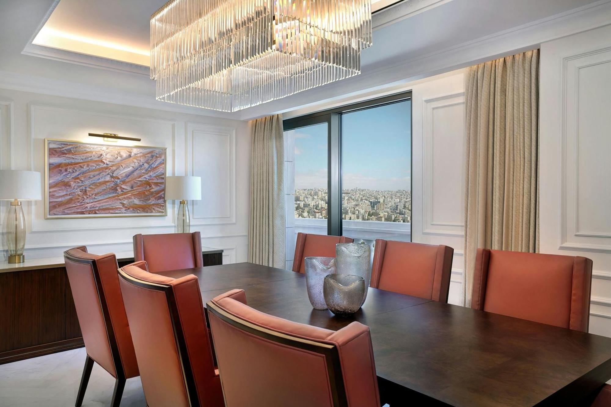 The Ritz-Carlton, Amman Hotell Exteriör bild The dining room